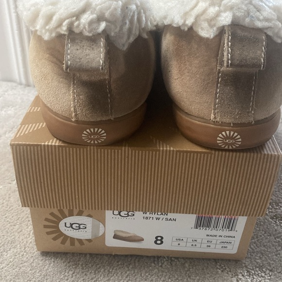 Ugh - Picture 3 of 4